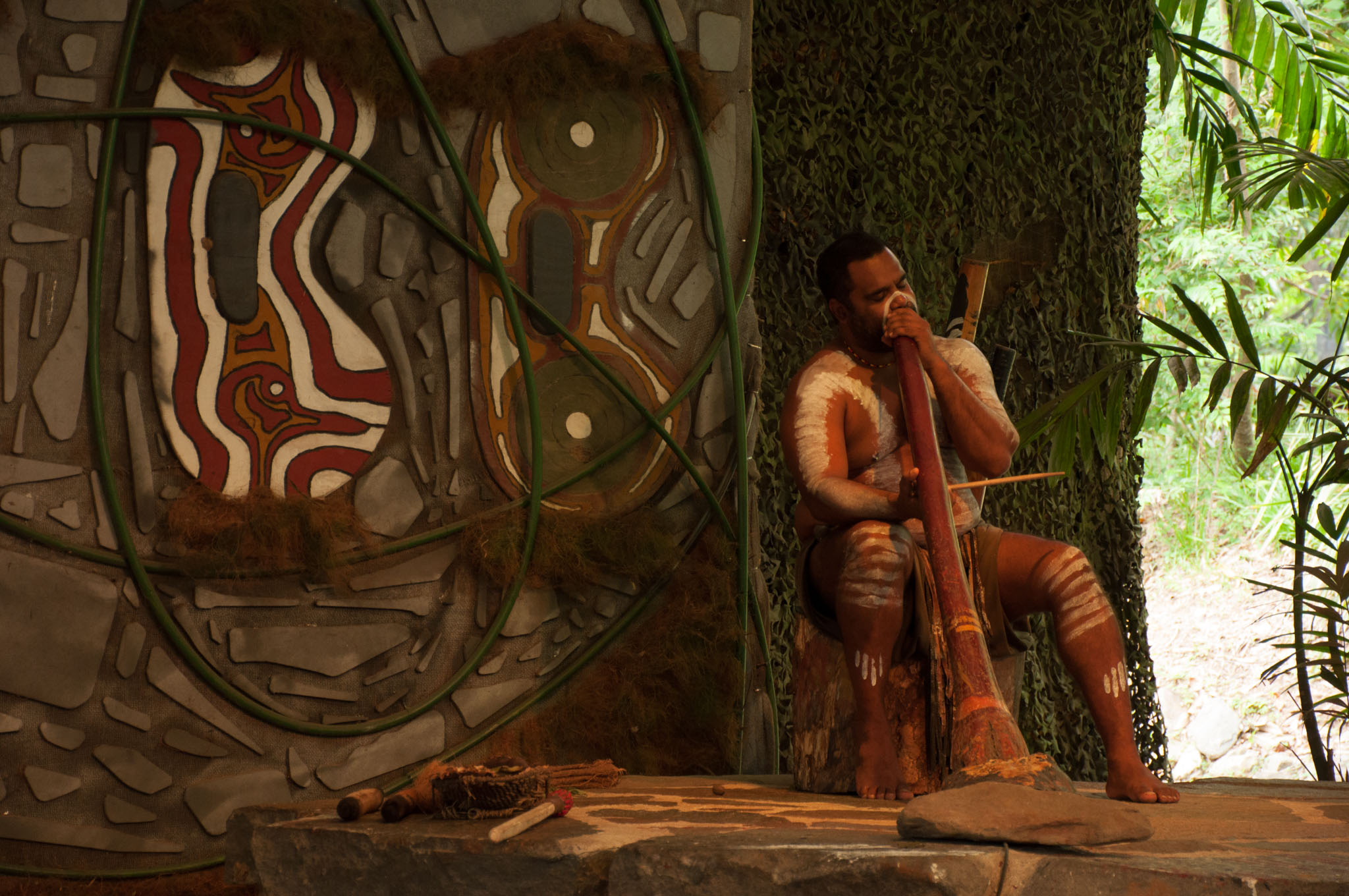 Tjapukai Aboriginies und Boomerang werfen