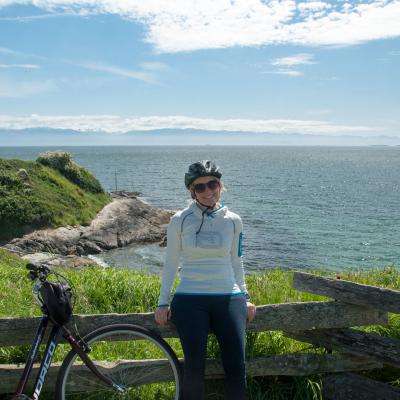 Waterfront Trail, im Hintergrund die USA