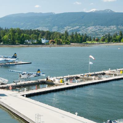 Wasserflugzeuge bereit für den Weg nach Vancouver Island