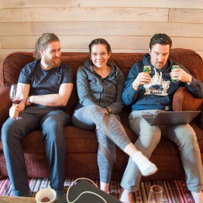 Grillen zuhause und fast alle helfen